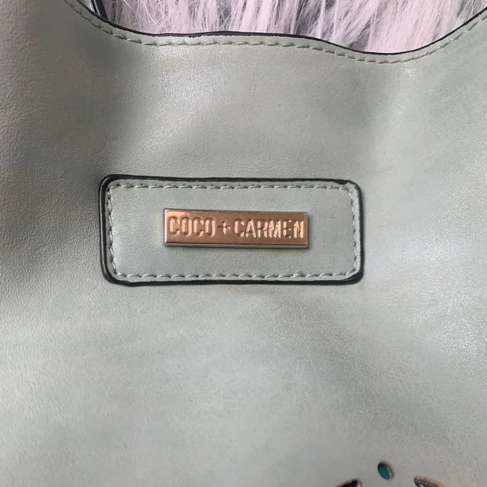 Coco + Carmen‎ Beautiful Laser Cut Mint Shoulder Bag Size M